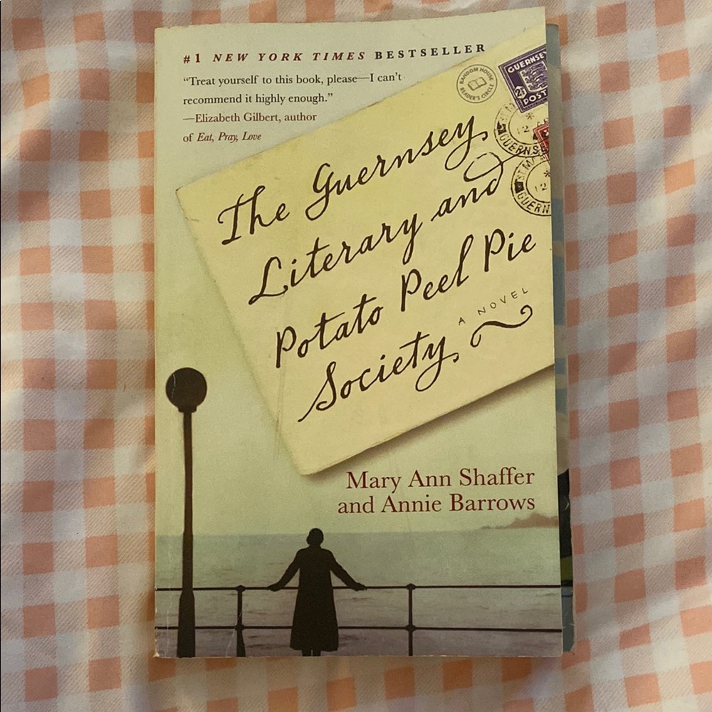 The Guernsey Literary and Potato Peel Pie Society book